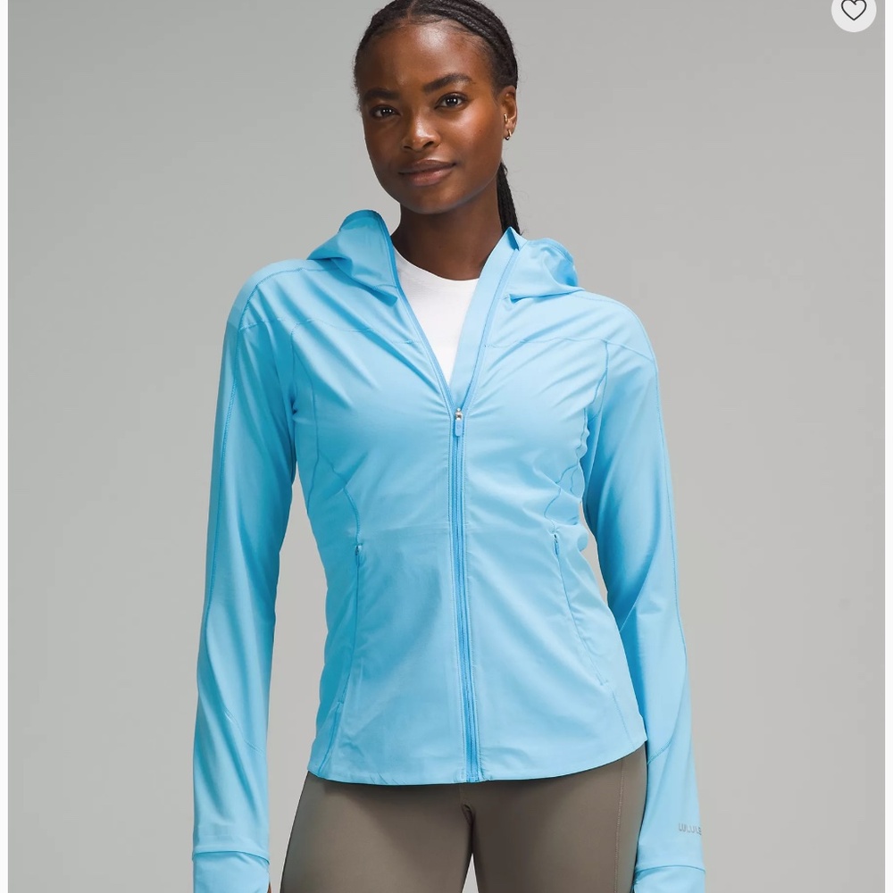 Lululemon Mist Over Windbreaker - Wild Bluebell, size 12 ONLY WORN 2x